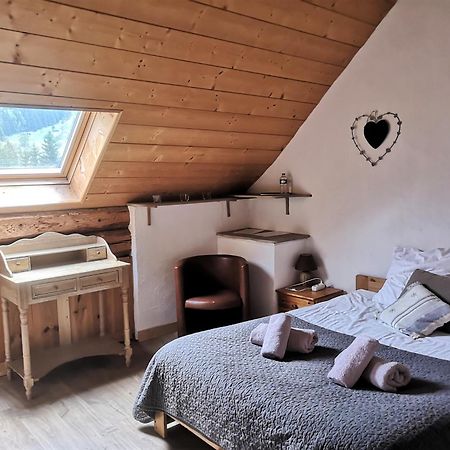 Auberge des deux Moucherolles Corrençon-en-Vercors Extérieur photo