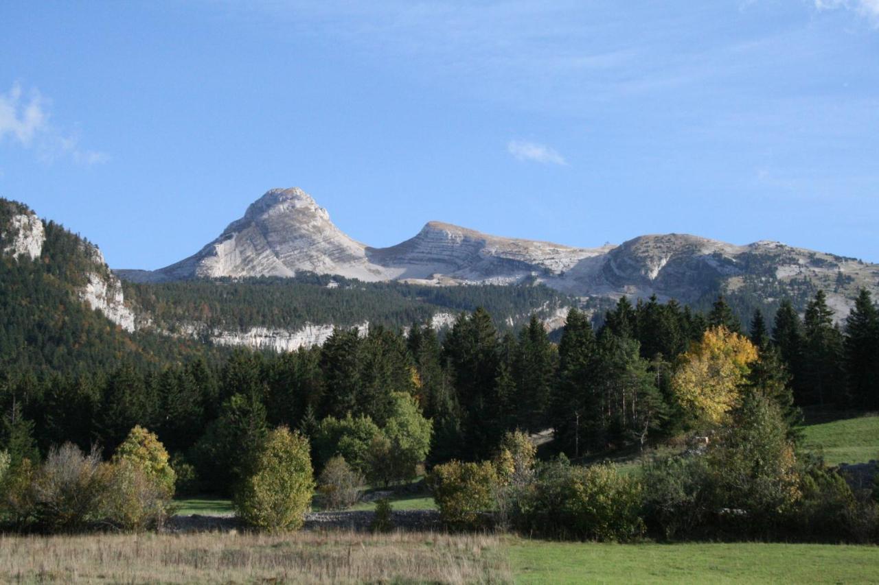 Auberge des deux Moucherolles Corrençon-en-Vercors Extérieur photo