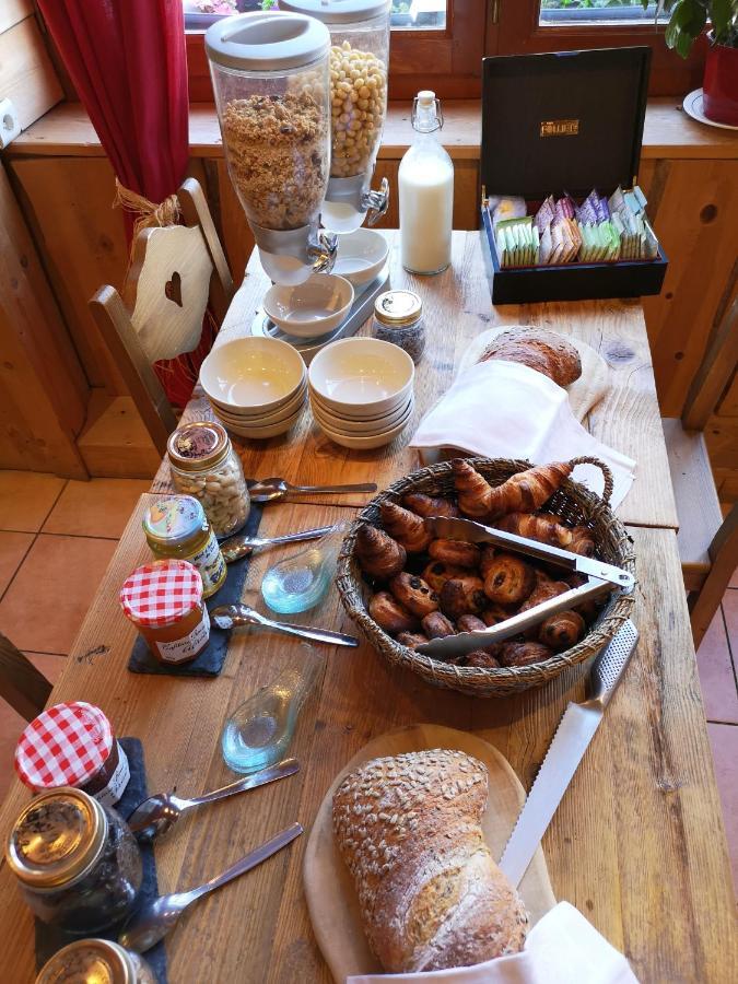 Auberge des deux Moucherolles Corrençon-en-Vercors Extérieur photo