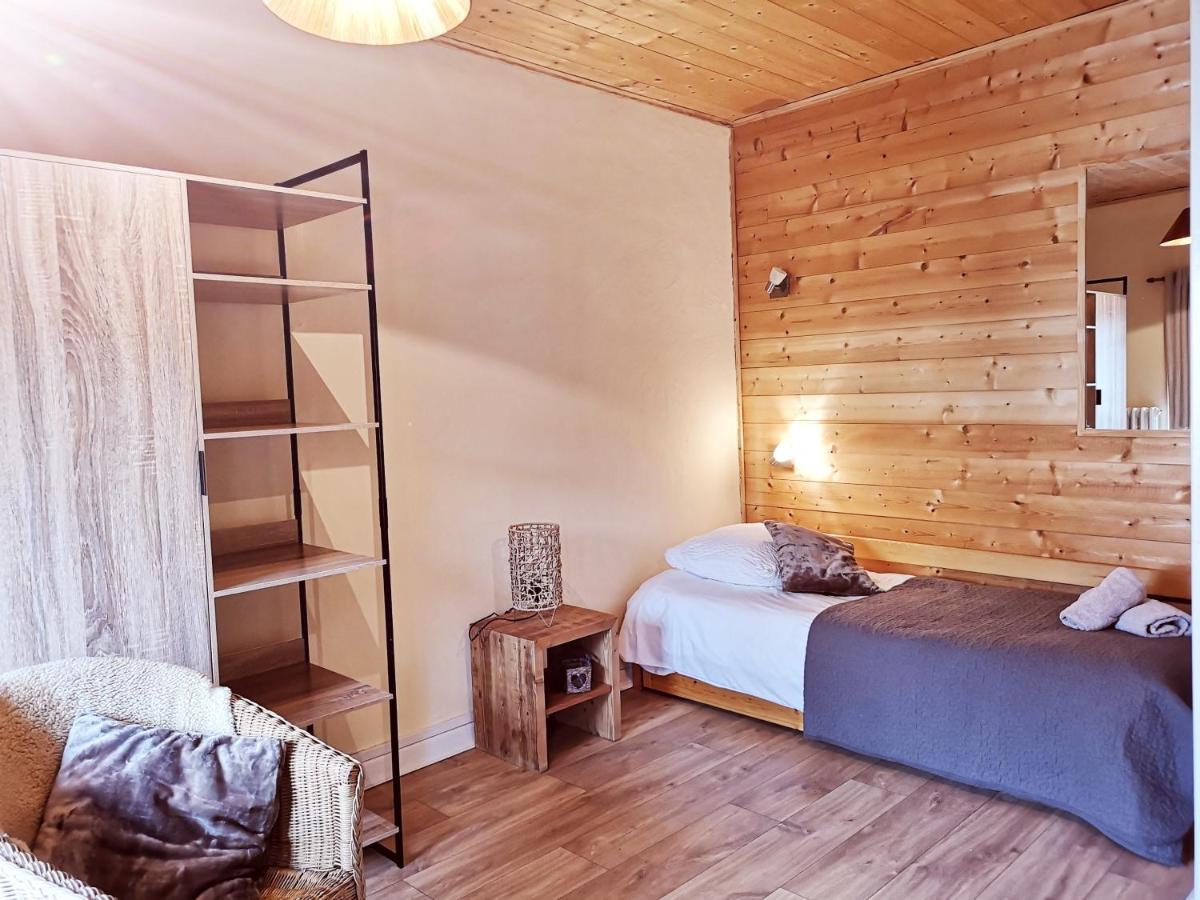 Auberge des deux Moucherolles Corrençon-en-Vercors Extérieur photo