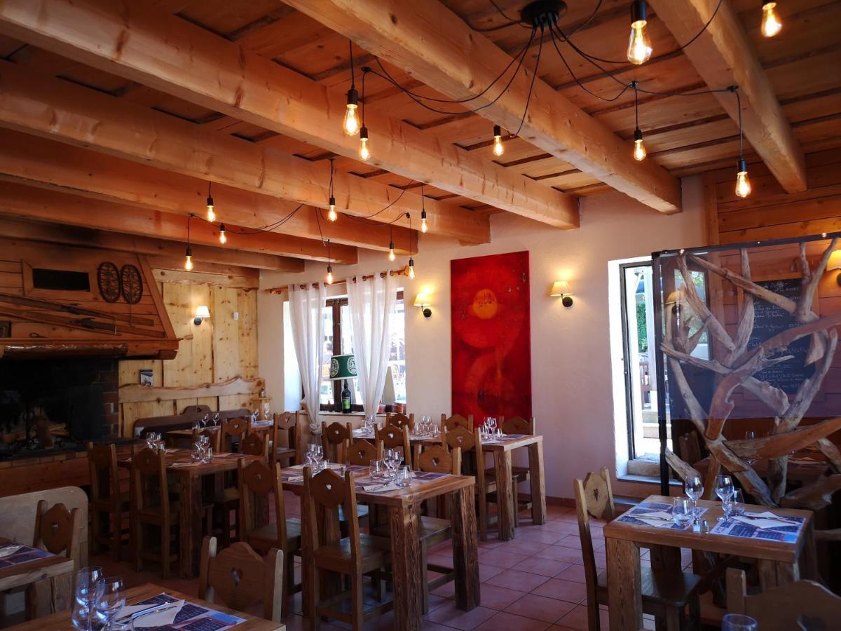 Auberge des deux Moucherolles Corrençon-en-Vercors Extérieur photo