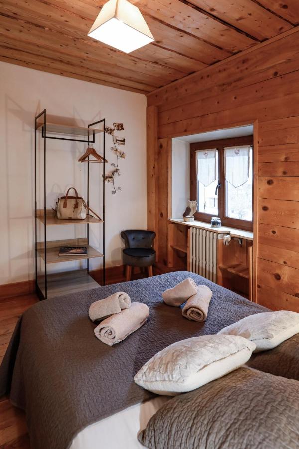 Auberge des deux Moucherolles Corrençon-en-Vercors Extérieur photo